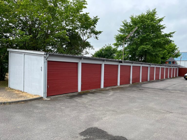 Garage-1.jpg